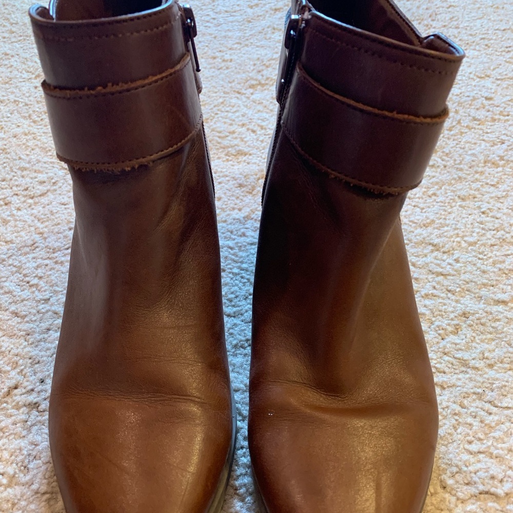 Anne Klein brown leather ankle boots